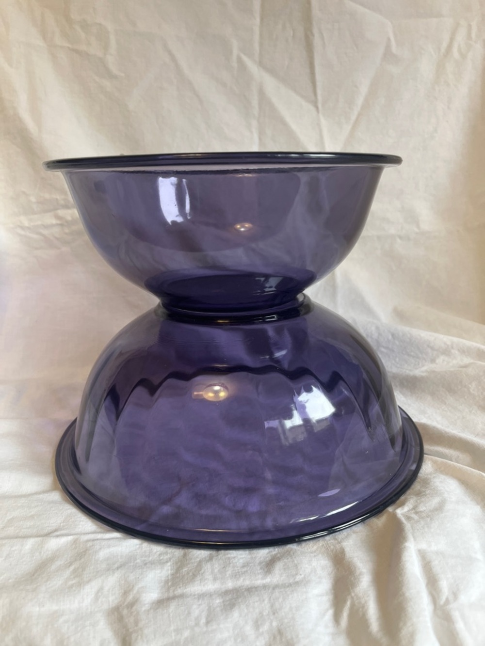 Pyrex Amethyst Glass -  2 Bowls 2.5 and 1.5 litre
